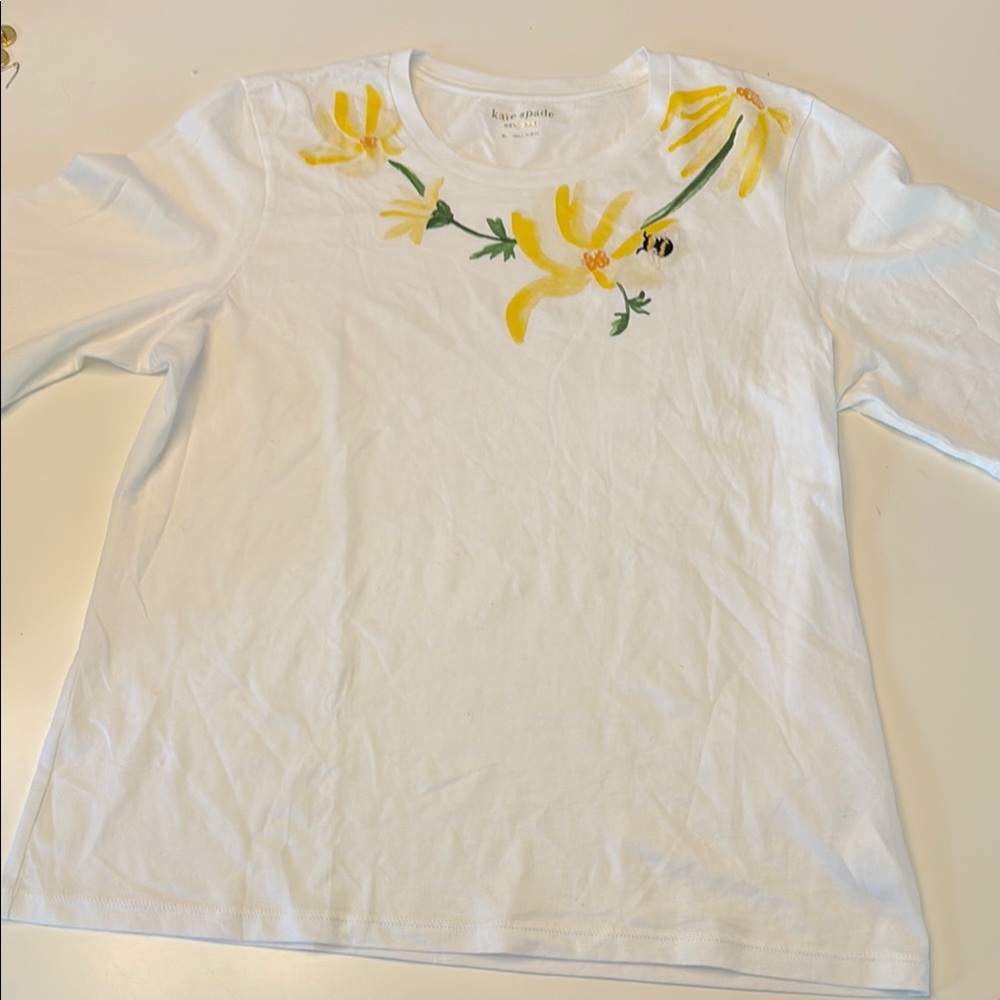Kate spade tshirt with embodied bee 🐝